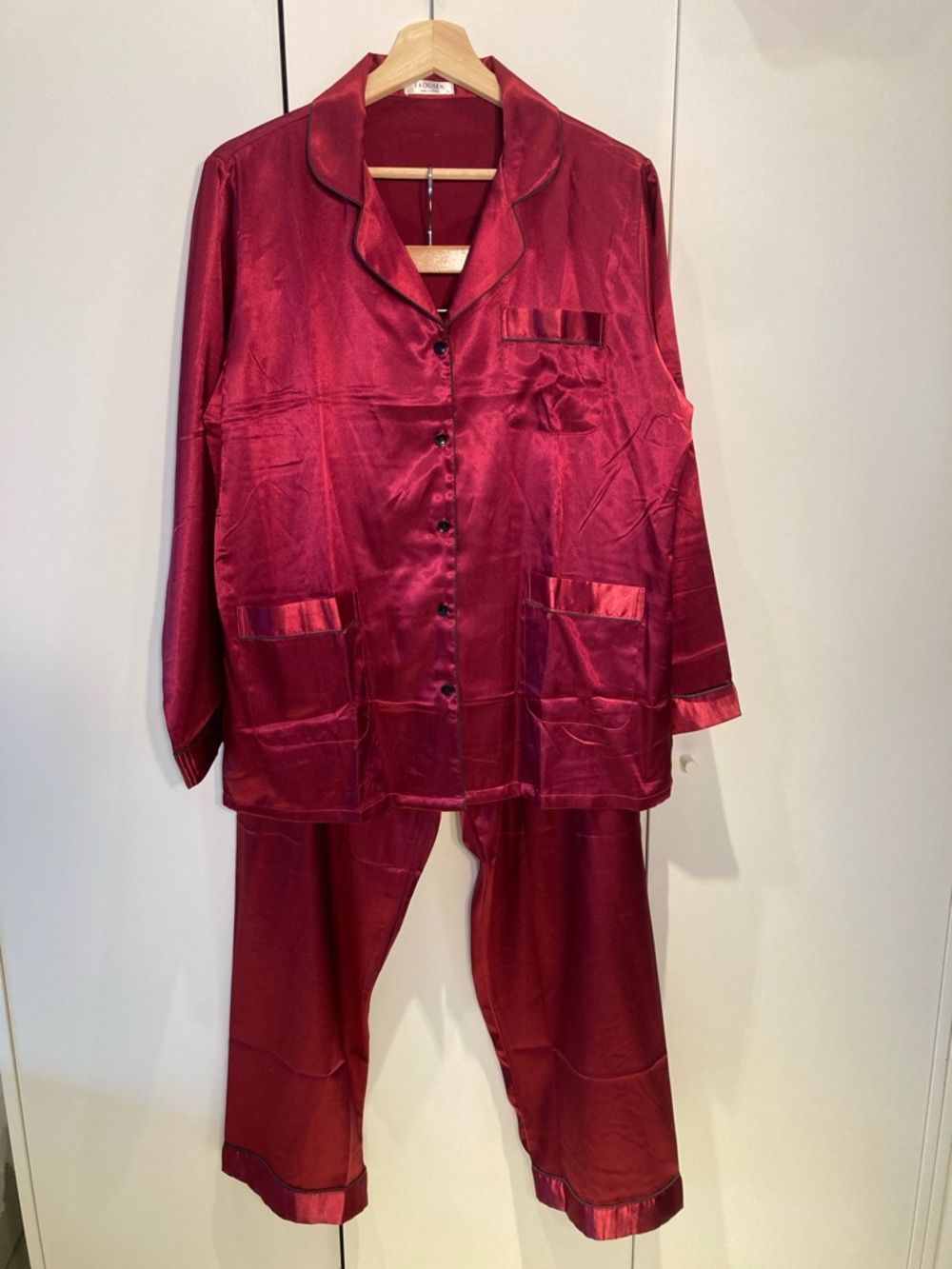 Silky Satin Pajama Set in Deep Wine Red L Ekouaer